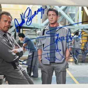 Escape Plan cast autograph 8×12 Schwarzenegger  Stallone Prime Autographs - Top Celebrity Signatures Celebrity Signatures