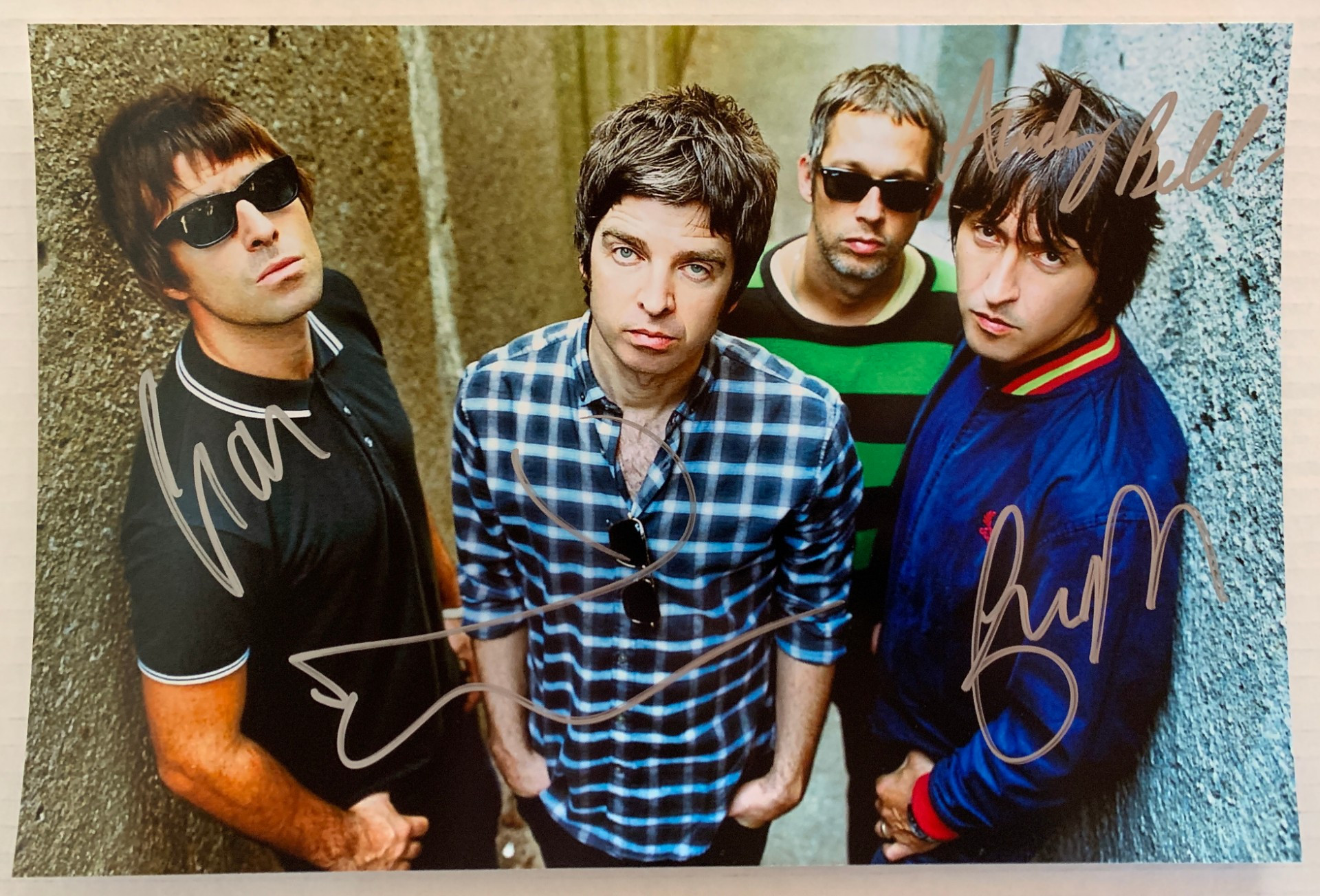Oasis signed autographed 8×12 photo Liam Noel Gallagher autographs photograph Celebrity Signatures Oasis signed autographed 8×12 photo Liam Noel Gallagher autographs photograph Prime Autographs - Top Celebrity Signatures Celebrity Signatures