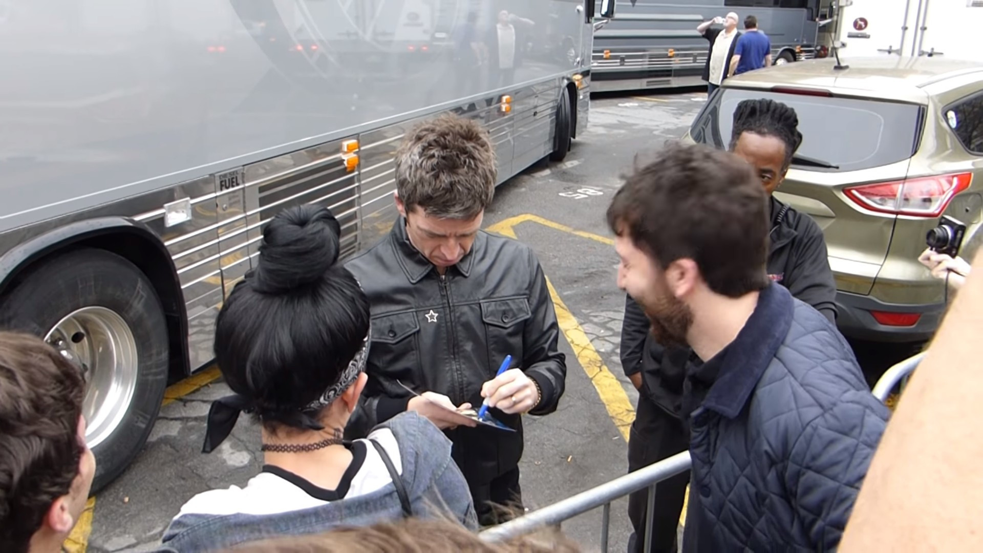 Oasis signed autographed 8×12 photo Liam Noel Gallagher autographs photograph Celebrity Signatures Oasis signed autographed 8×12 photo Liam Noel Gallagher autographs photograph Prime Autographs - Top Celebrity Signatures Celebrity Signatures