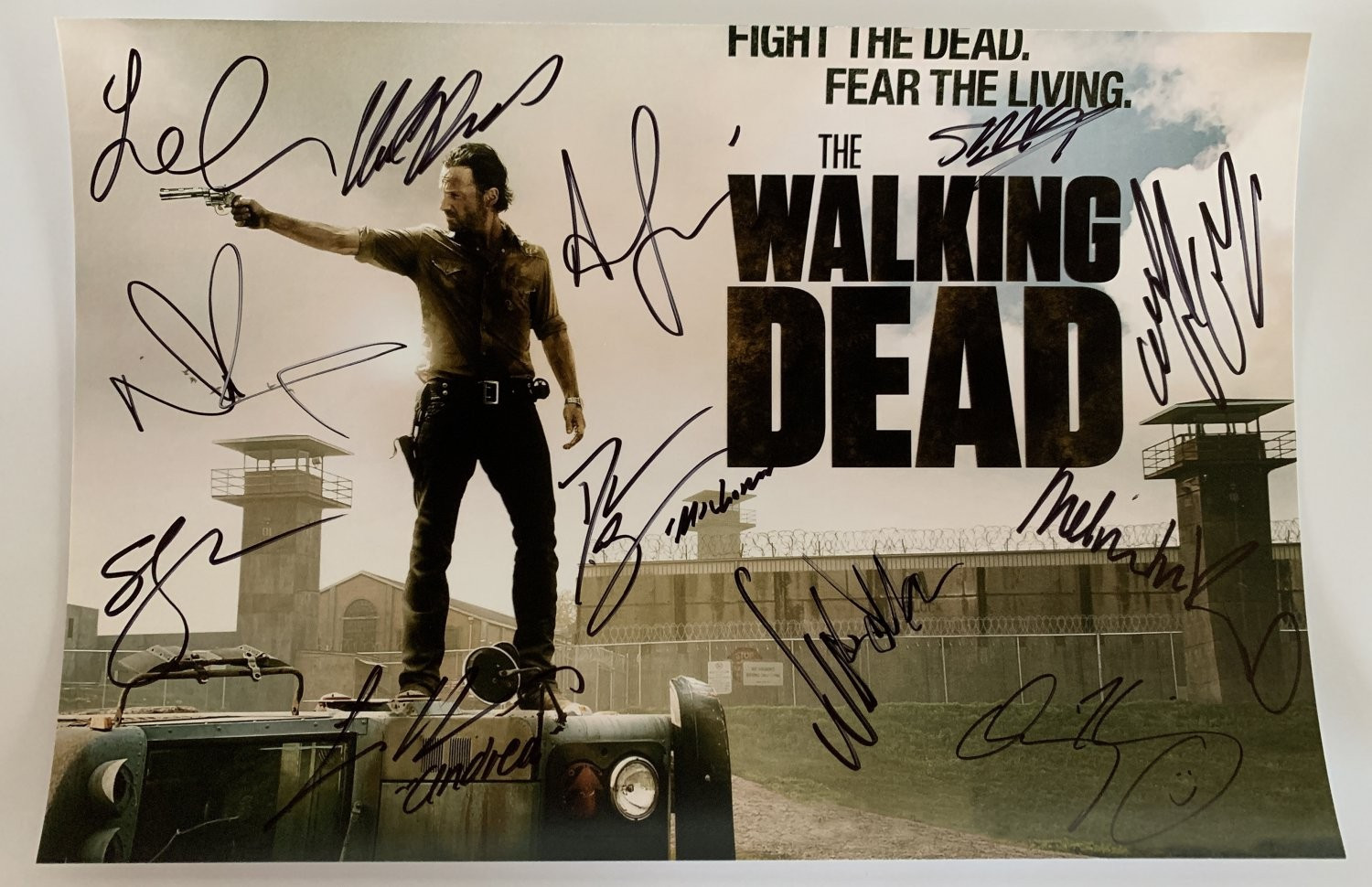 The Walking Dead cast signed autographed Norman Reedus Celebrity Signatures The Walking Dead cast signed autographed Norman Reedus Prime Autographs - Top Celebrity Signatures Celebrity Signatures